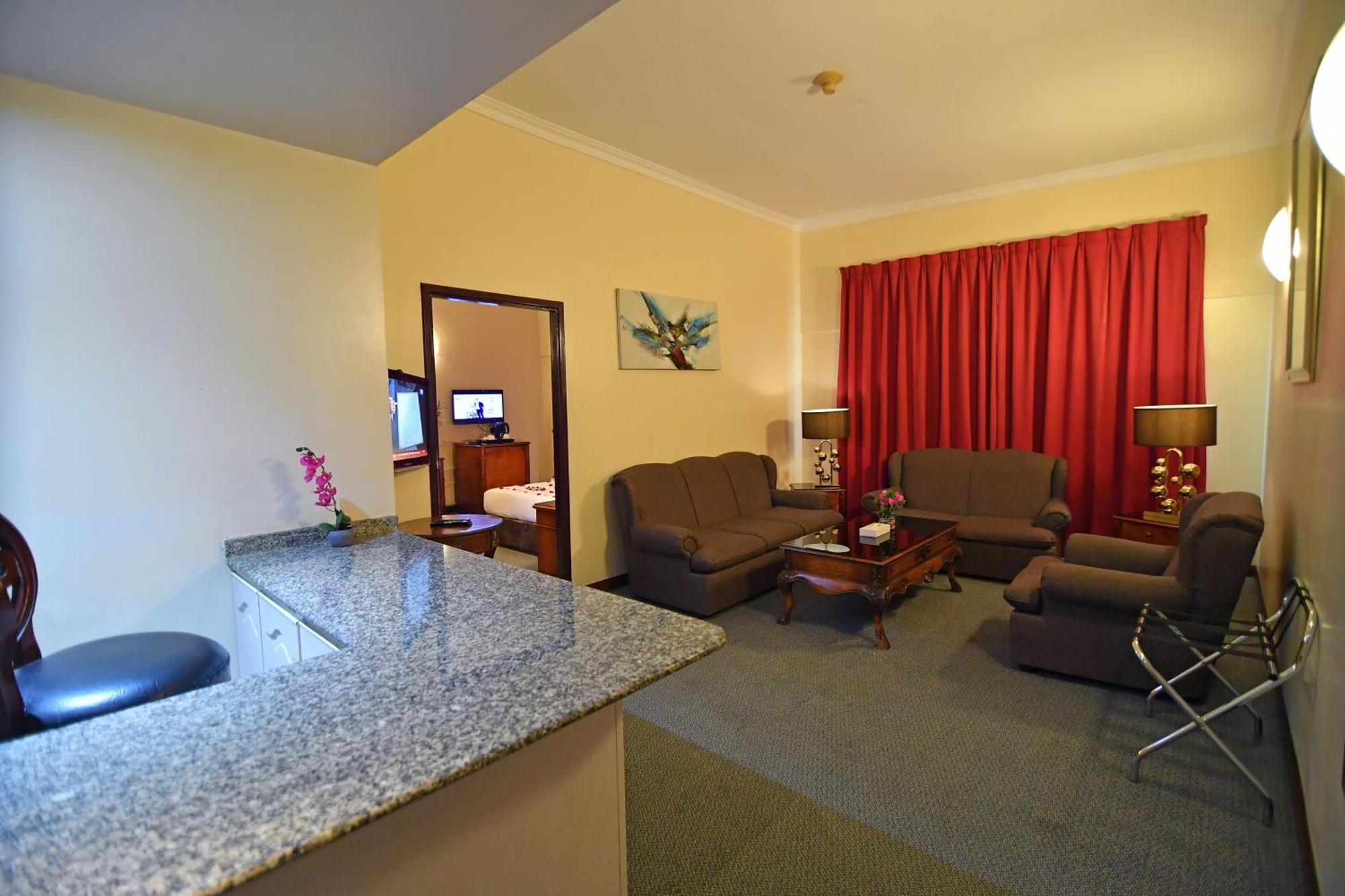 Nejoum Al Emarat Hotell Sharjah Exteriör bild